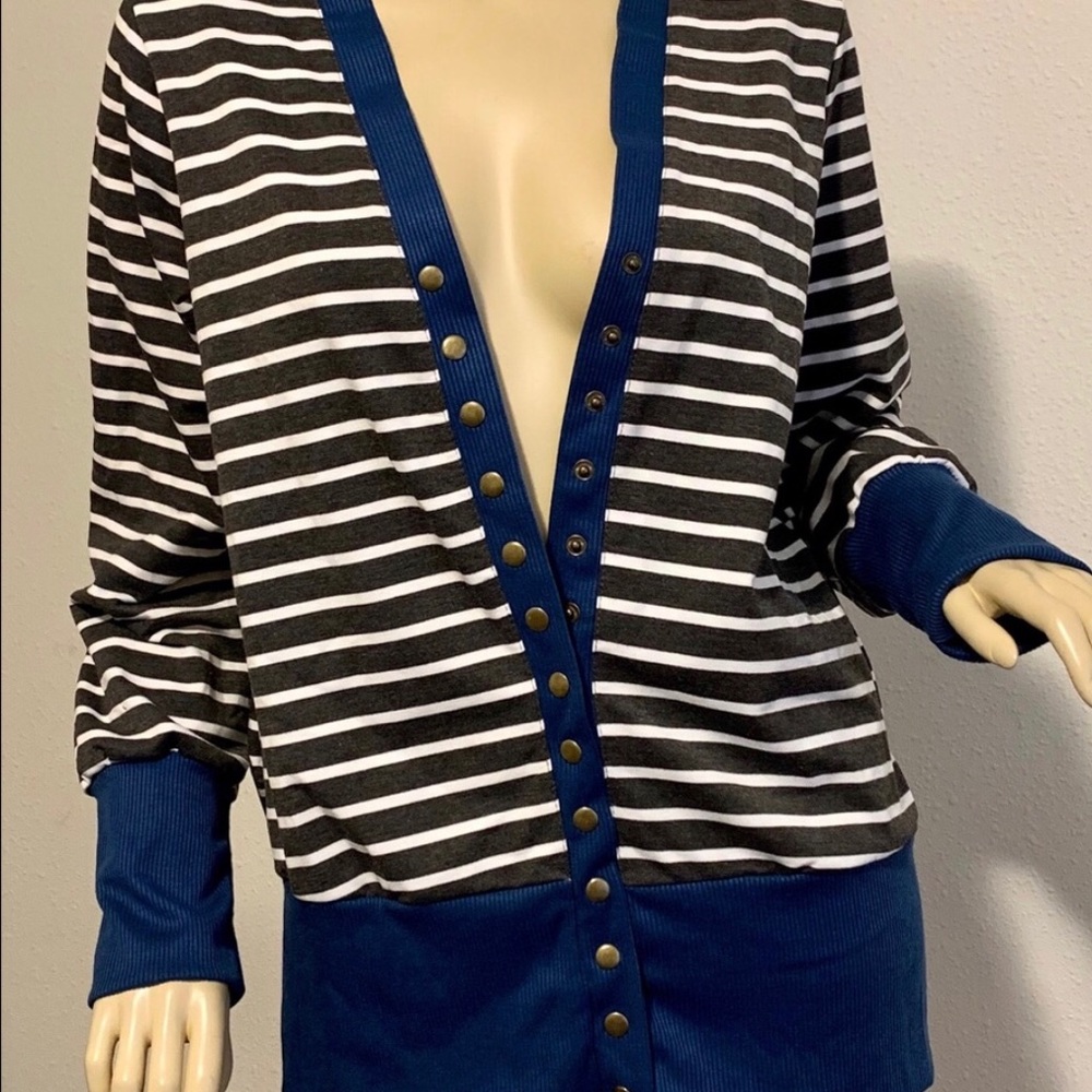 Striped Cardigan - Picture 4 of 6